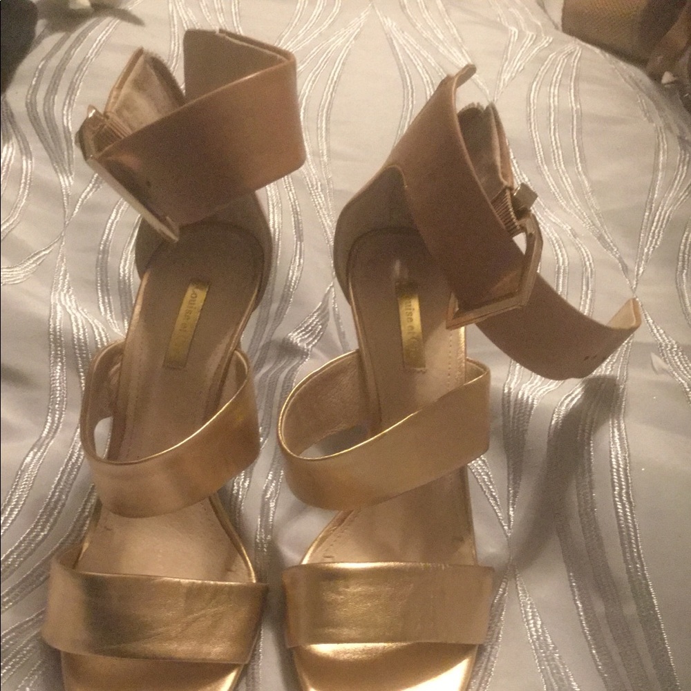 Vince Camuto Sandals